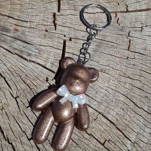 Resin bear keychain with bow